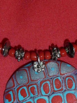 collier_rouge_turquoise_k_mini002.jpg