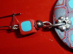 collier_rouge_turquoise_t_mini006.jpg collier_rouge_turquoise_t_mini006.jpg